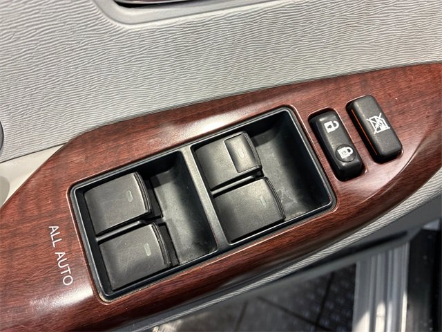 Used 2014 Toyota Sienna XLE image 14