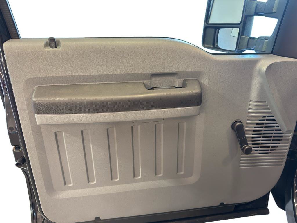 Used 2015 Ford F250 XL w/ Snow Plow Prep Package AWD/4WD image 15