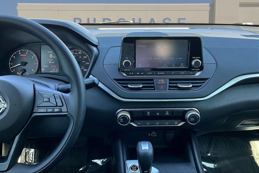 Used 2023 Nissan Altima 2.5 S image 11