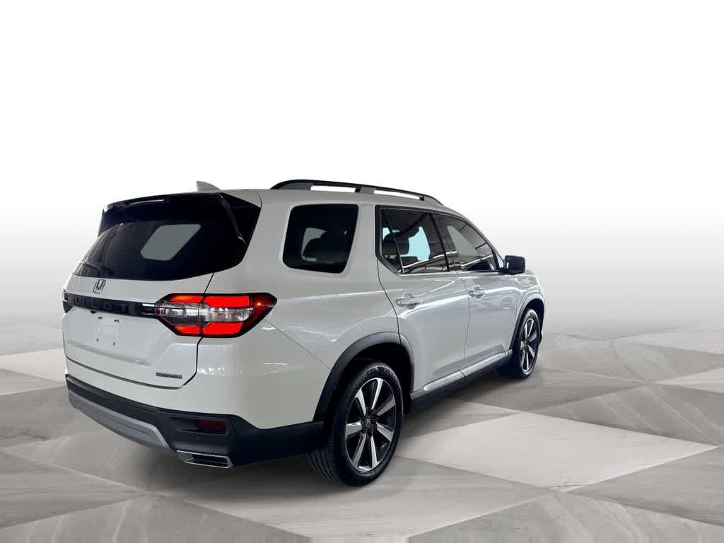 Used 2023 Honda Pilot Touring image 8