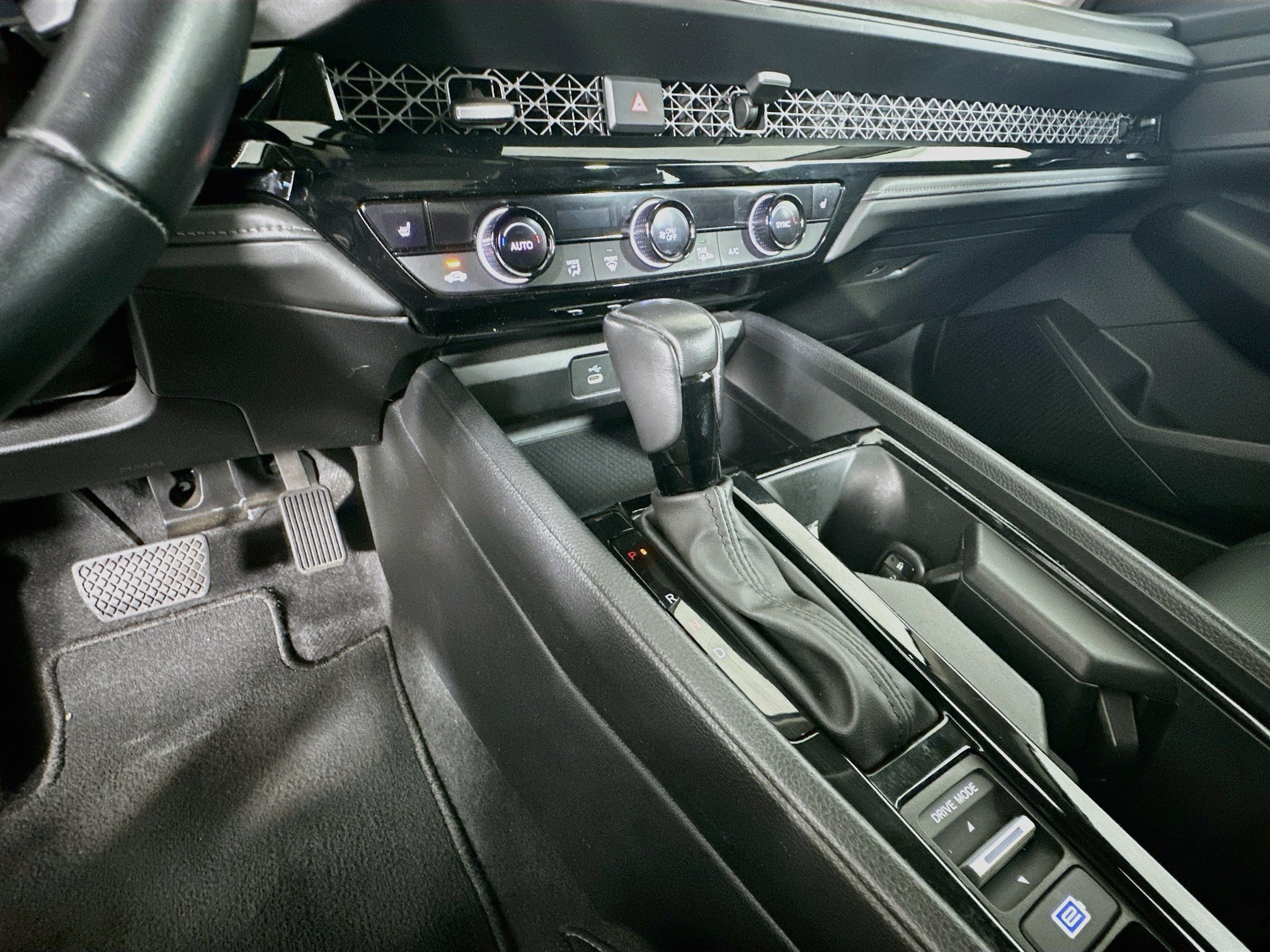Used 2023 Honda Accord EX-L image 24