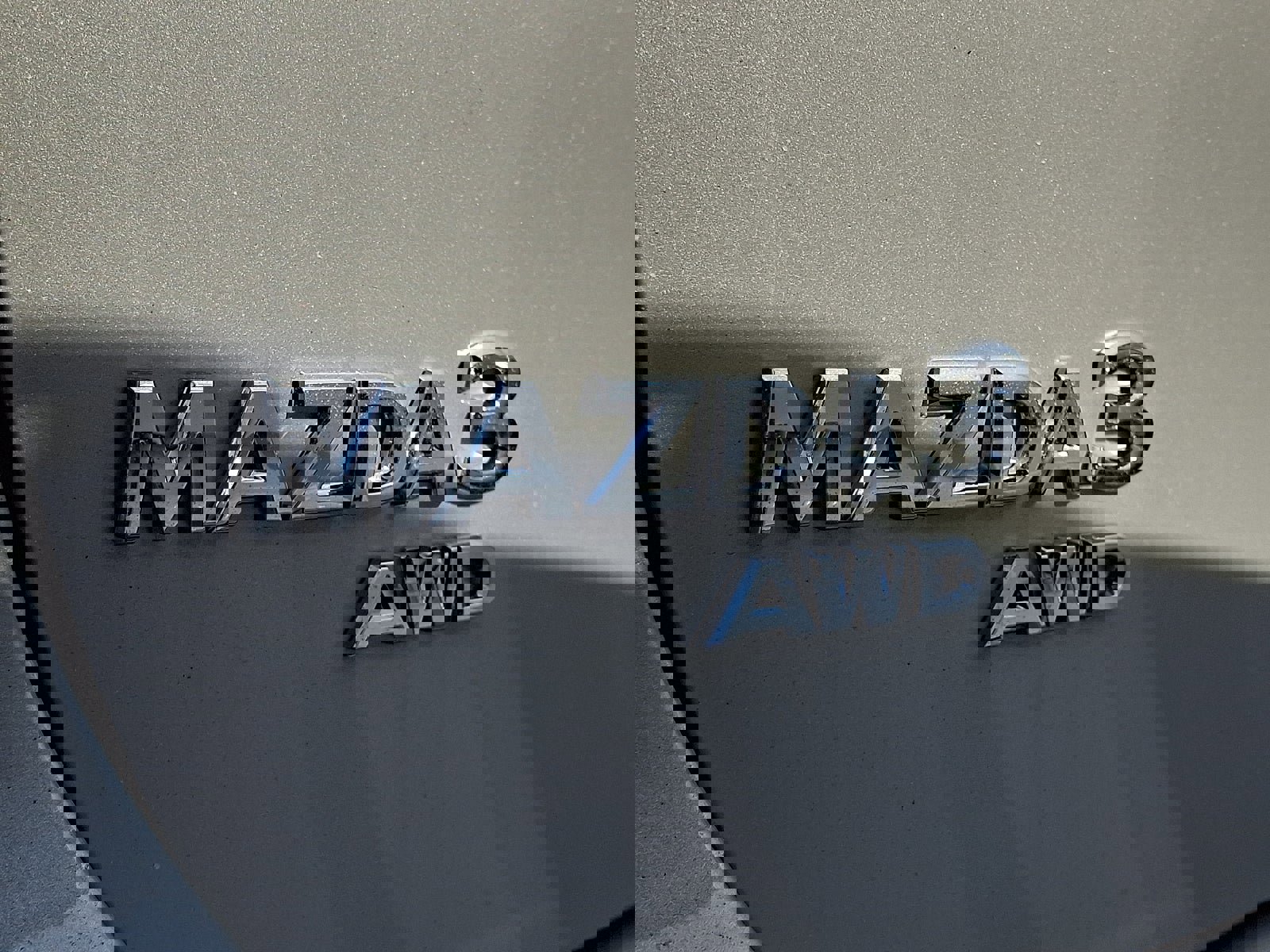 New 2026 MAZDA MAZDA3 Hatchback w/Premium Plus Pkg image 16