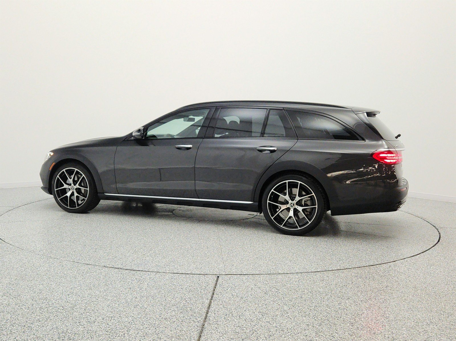 Certified 2022 Mercedes-Benz E 450 4MATIC All-Terrain Wagon image 8