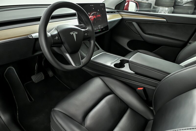 Used 2023 Tesla Model Y Long Range AWD/4WD image 14