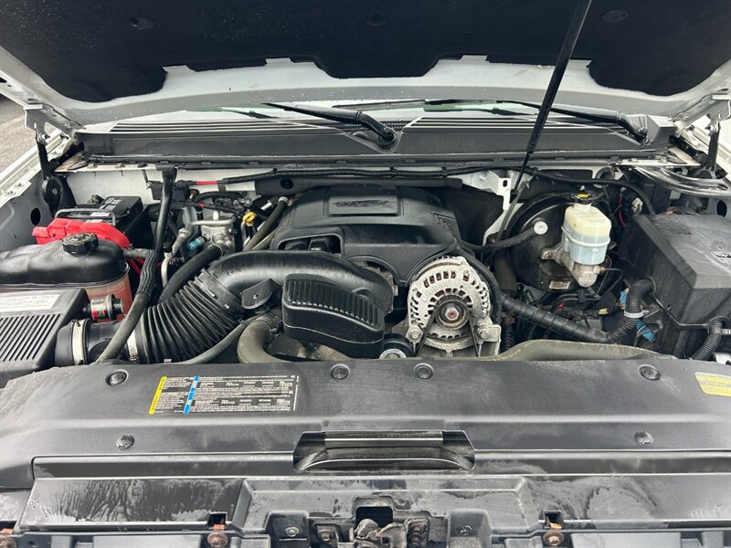 Used 2007 GMC Yukon XL Denali AWD/4WD image 9