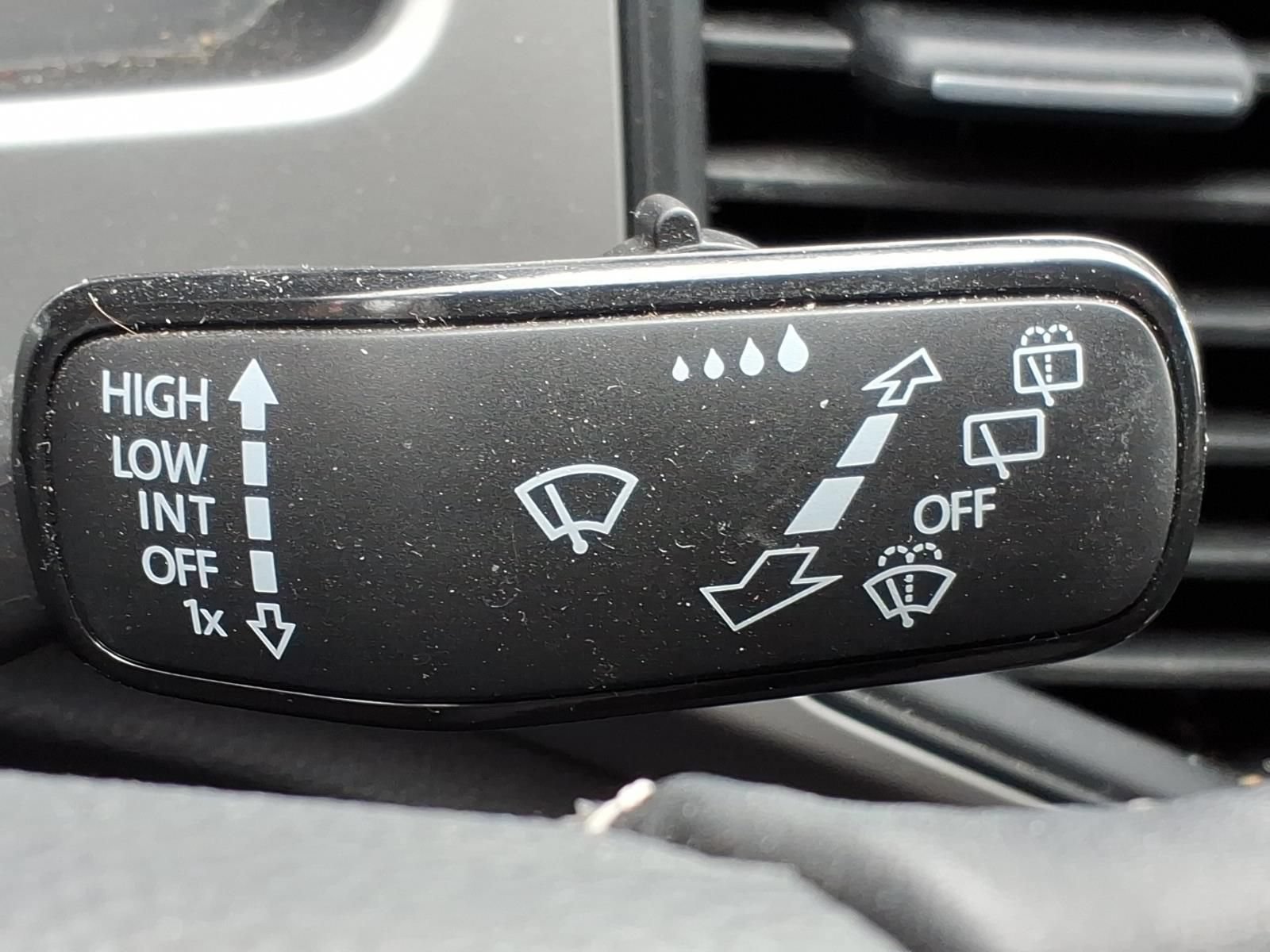 Used 2021 Volkswagen Atlas SE AWD/4WD image 23