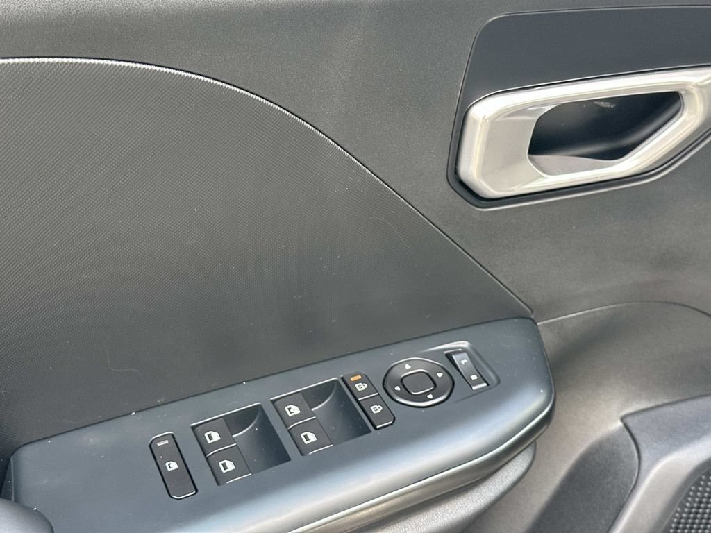 Used 2026 Kia K4 FWD image 16