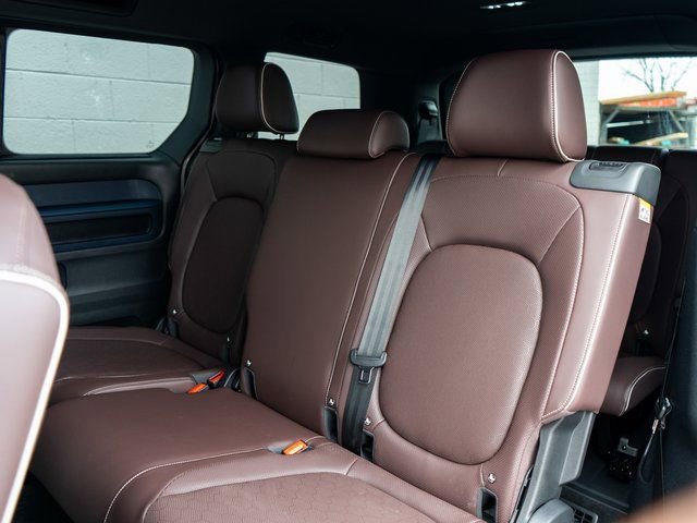 New 2025 Volkswagen ID. Buzz Pro S RWD image 9