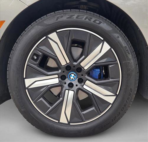 Used 2023 BMW iX xDrive50 w/ Sport Package image 23