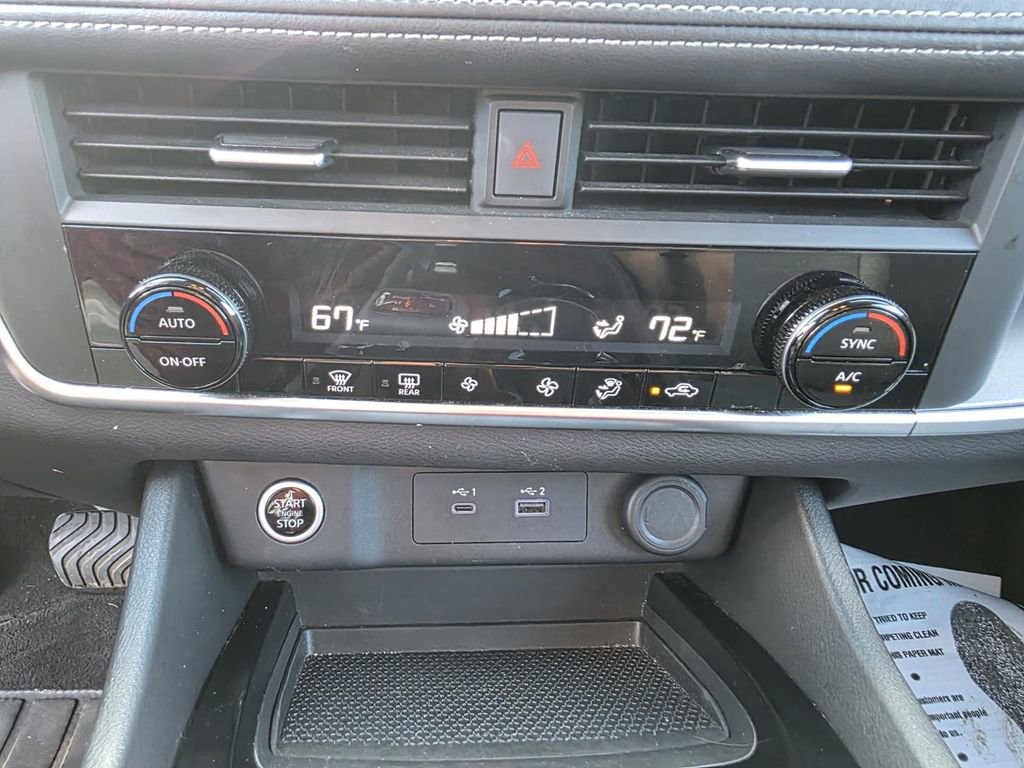 Used 2023 Nissan Rogue SV image 20