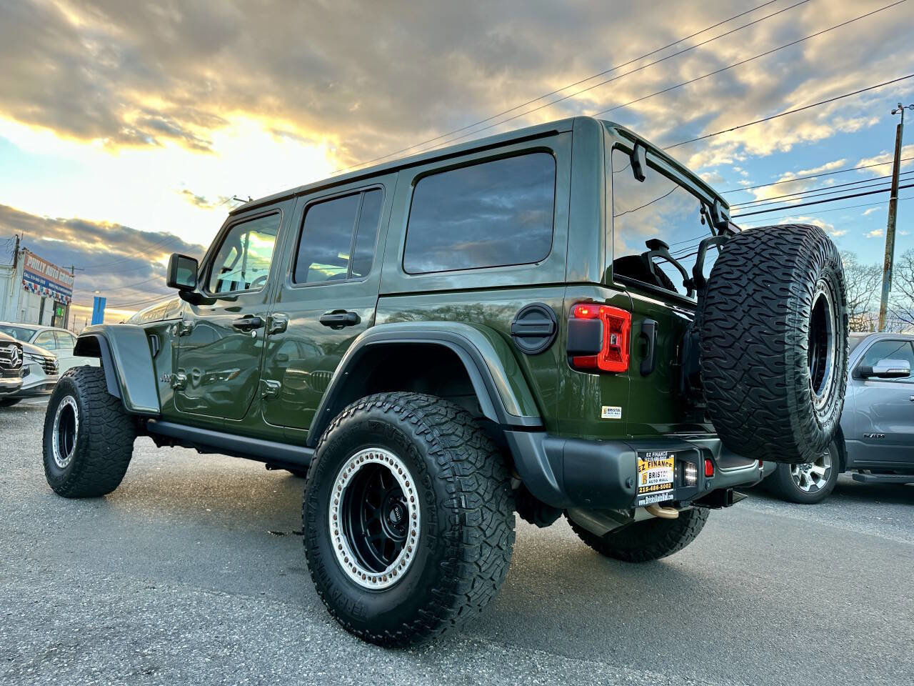 Used 2022 Jeep Wrangler Unlimited Rubicon w/ Trailer Tow Package image 37