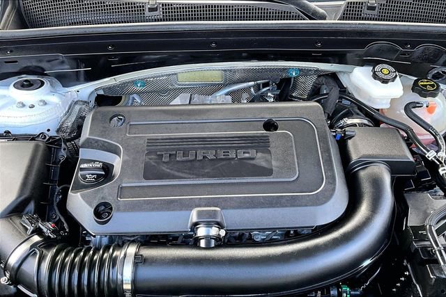 Certified 2025 Buick Envision Sport Touring image 32