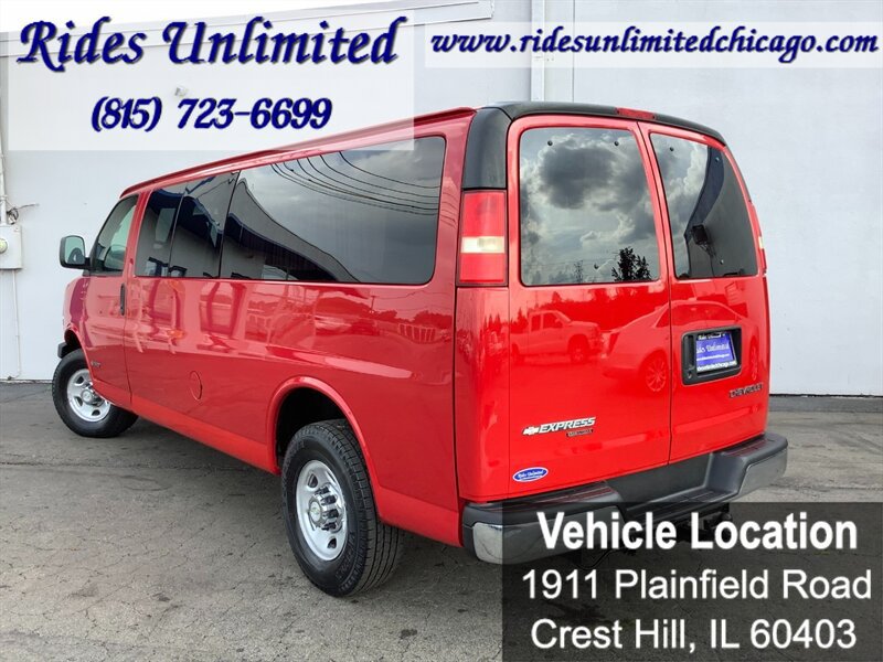 Used 2006 Chevrolet Express 3500 Extended Passenger w/ LT Preferred Equipment Group RWD image 4