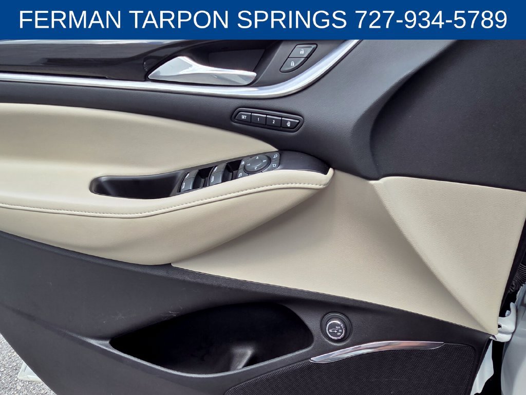 Used 2020 Buick Enclave Premium w/ Sun and Sites Package FWD image 18