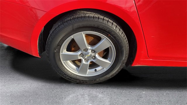 Used 2016 Chevrolet Cruze LT image 20