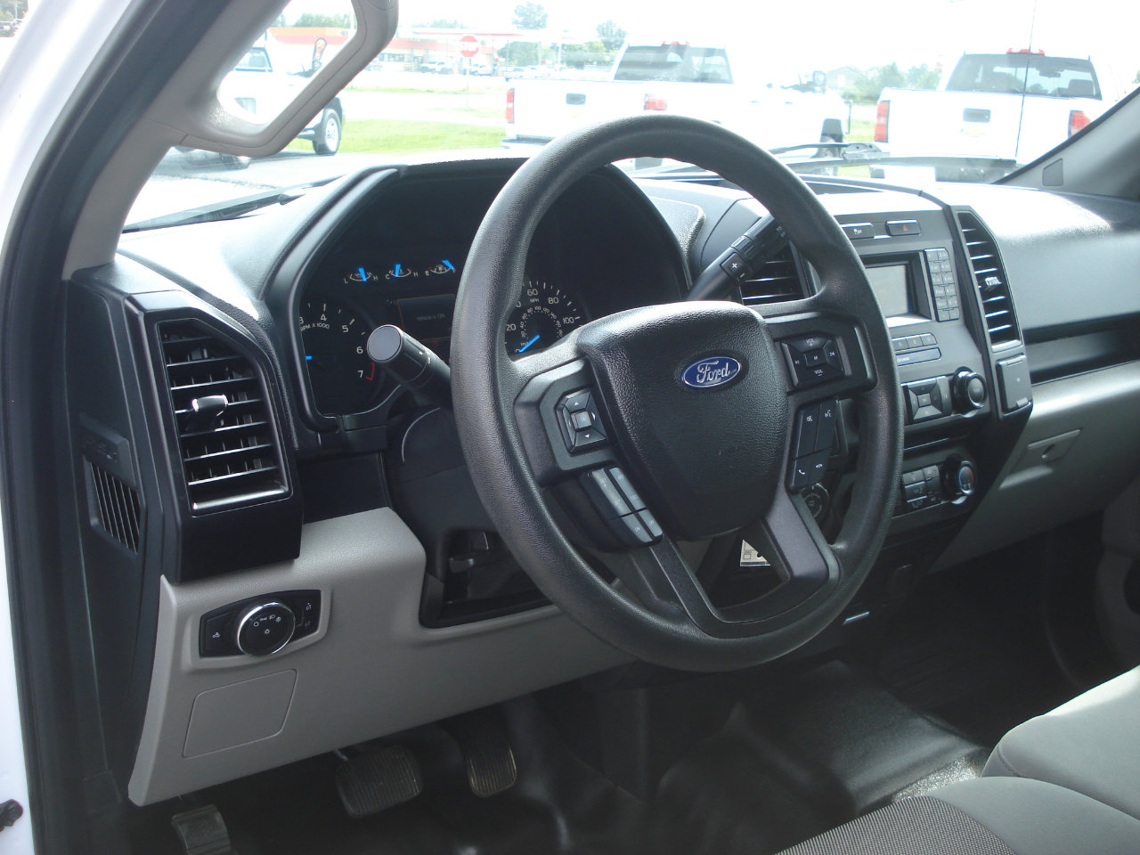 Used 2017 Ford F150 XL w/ Equipment Group 101A Mid image 29