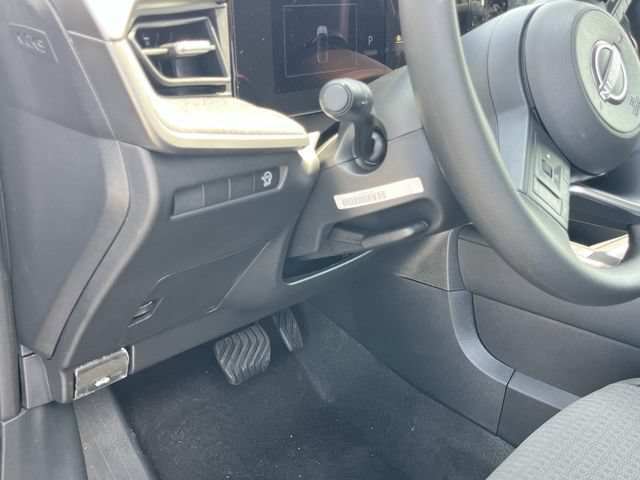 New 2026 Nissan Kicks S FWD image 23