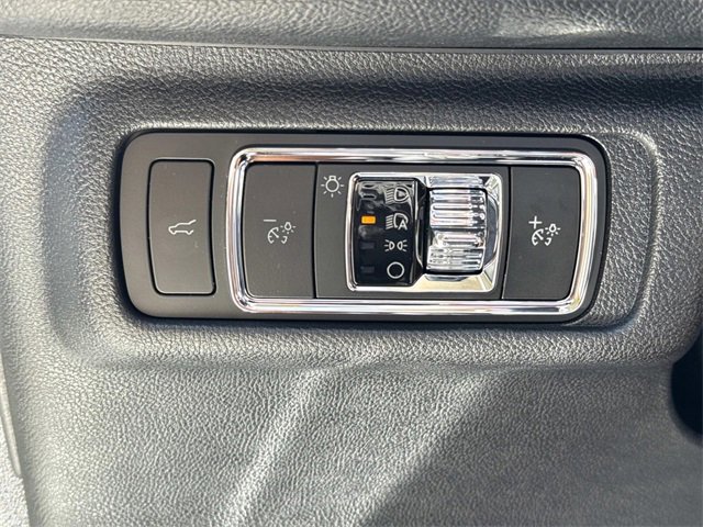 New 2026 Lincoln Corsair Premiere image 18