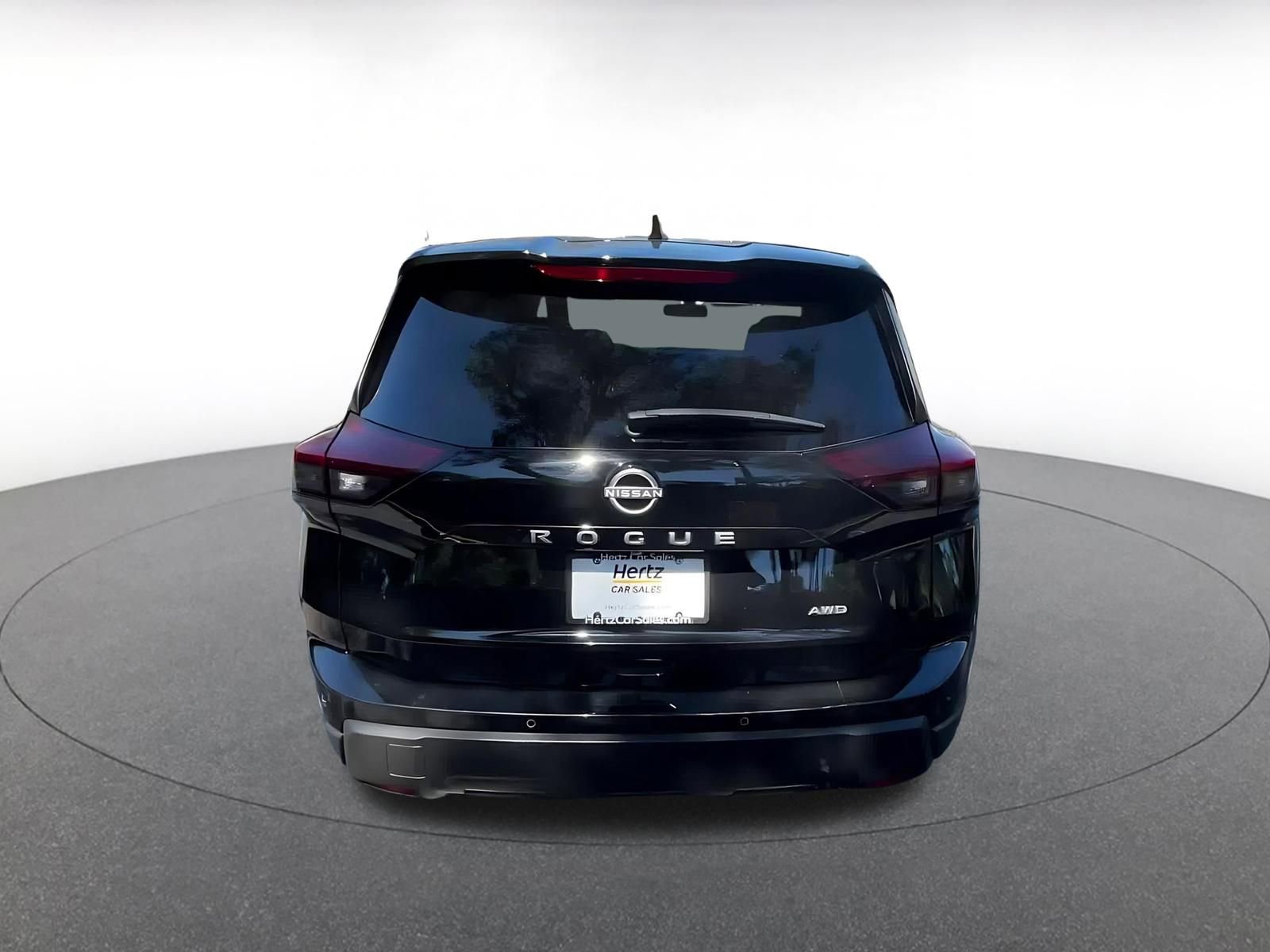 Used 2025 Nissan Rogue SV image 12