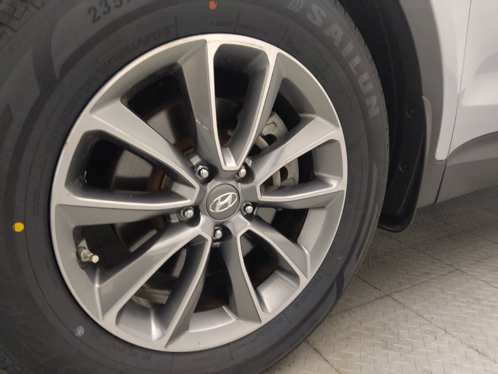 Used 2019 Hyundai Santa Fe XL SE w/ SE Premium Package 02 FWD image 31