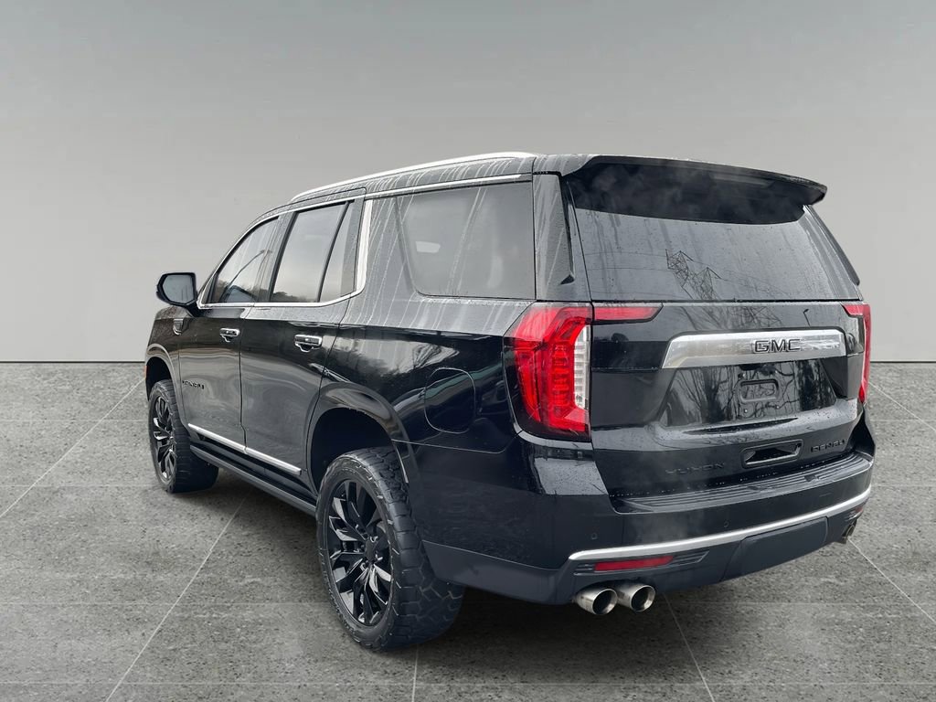 Used 2021 GMC Yukon Denali w/ Denali Premium Package image 3