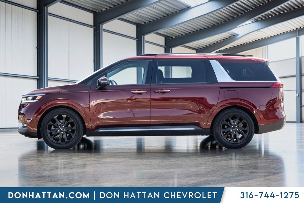 Used 2024 Kia Carnival SX Prestige FWD image 2