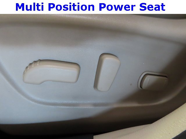 Used 2020 Nissan Rogue SV w/ Premium Package image 21