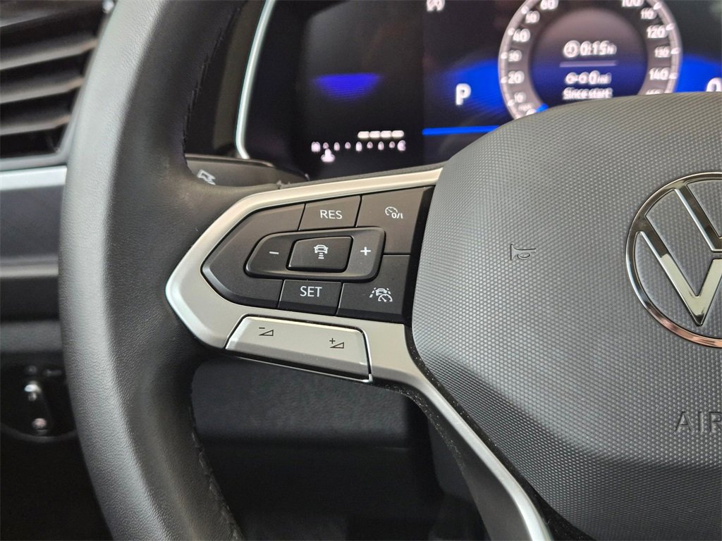 Used 2024 Volkswagen Jetta SE w/ Panoramic Sunroof Package image 19