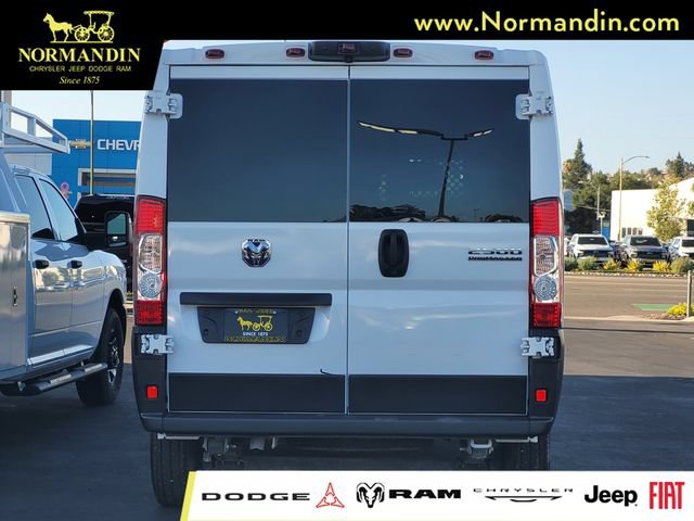 Used 2025 RAM ProMaster 2500 w/ U-Haul Equipment Group FWD image 5