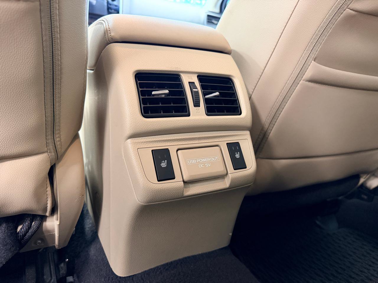 Used 2018 Subaru Outback 2.5i Limited AWD/4WD image 23