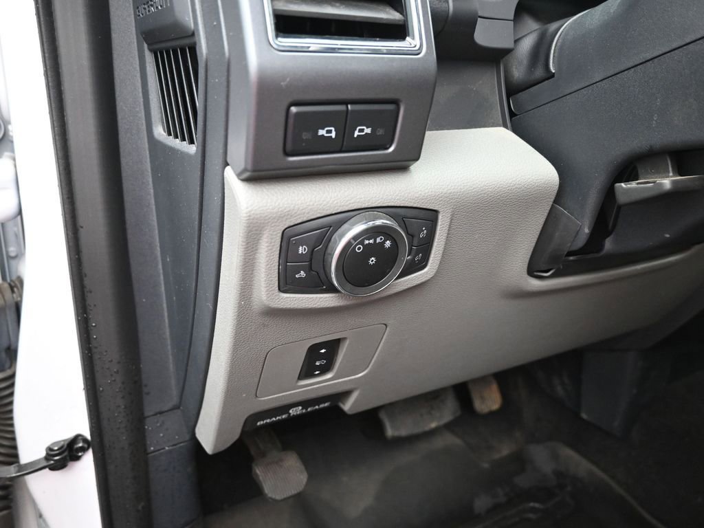 Used 2022 Ford F350 XLT w/ XLT Value Package image 12