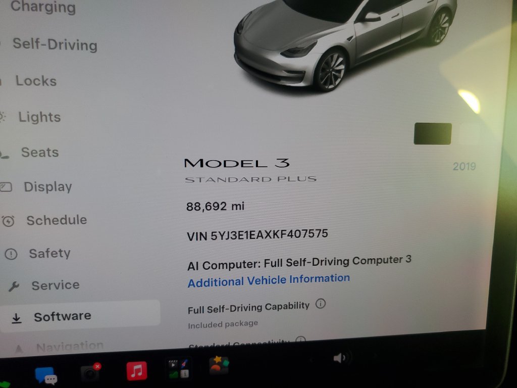 Used 2019 Tesla Model 3 Standard Range Plus RWD image 17
