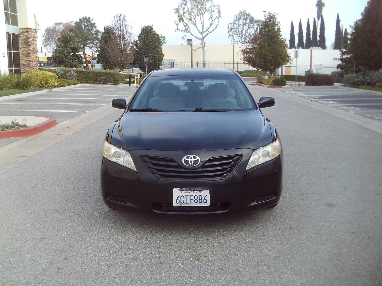 Used 2009 Toyota Camry LE image 2
