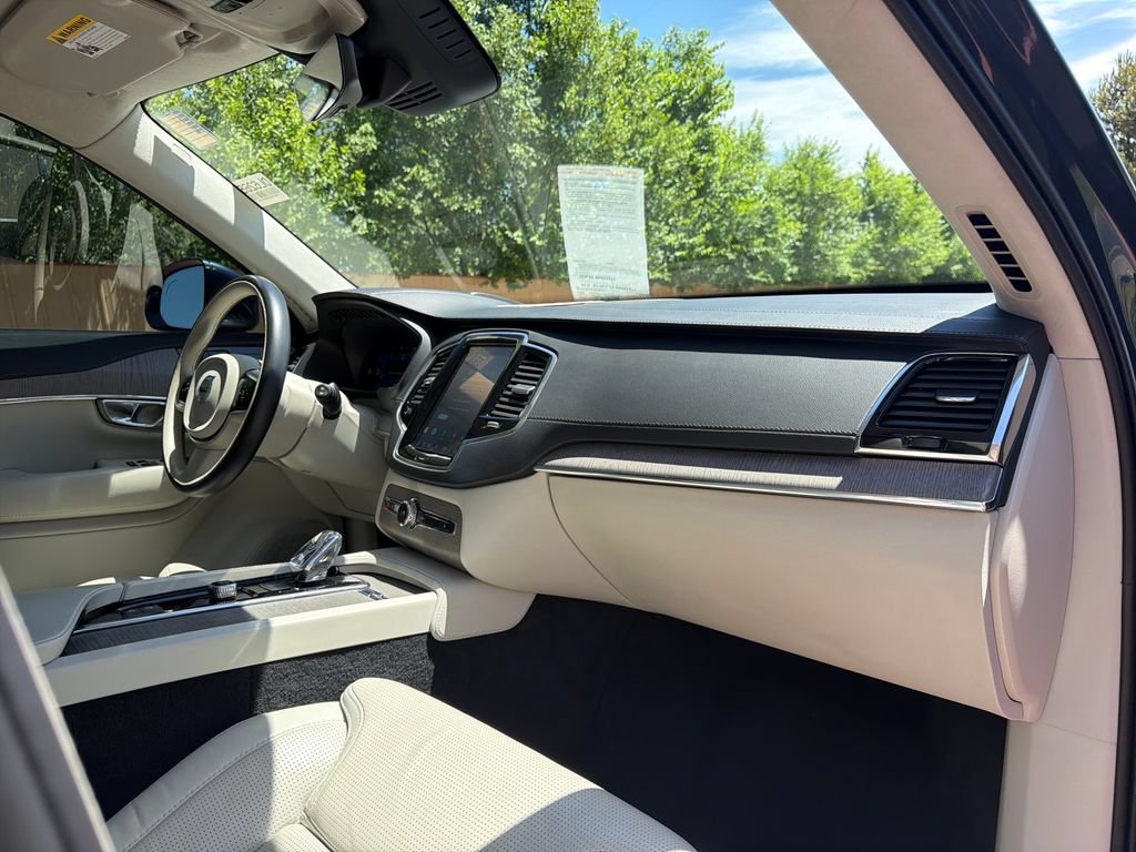 Used 2023 Volvo XC90 T8 Ultimate w/ Lounge Package AWD/4WD image 39