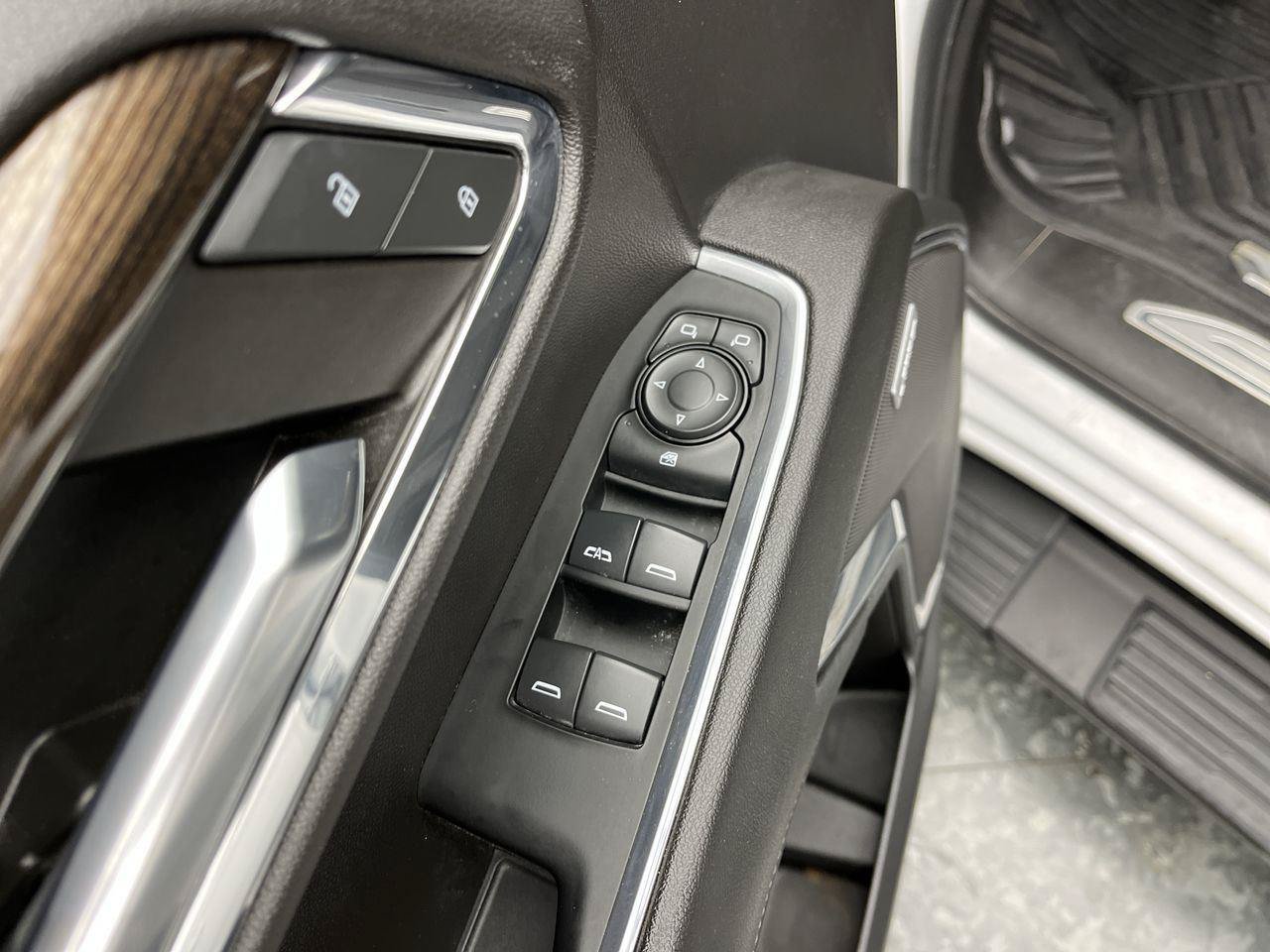 Certified 2024 Chevrolet Silverado 1500 RST w/ Convenience Package II AWD/4WD image 9