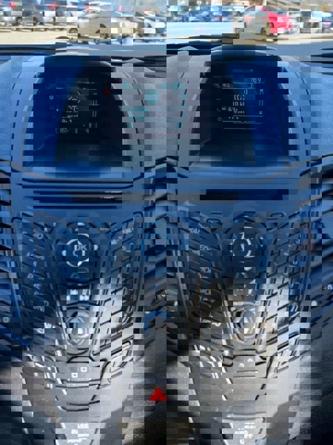 Used 2015 Ford Fiesta SE image 11