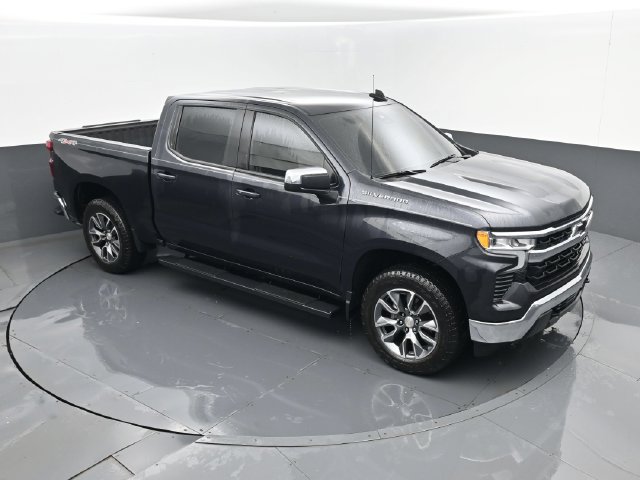 Used 2024 Chevrolet Silverado 1500 LT AWD/4WD image 19