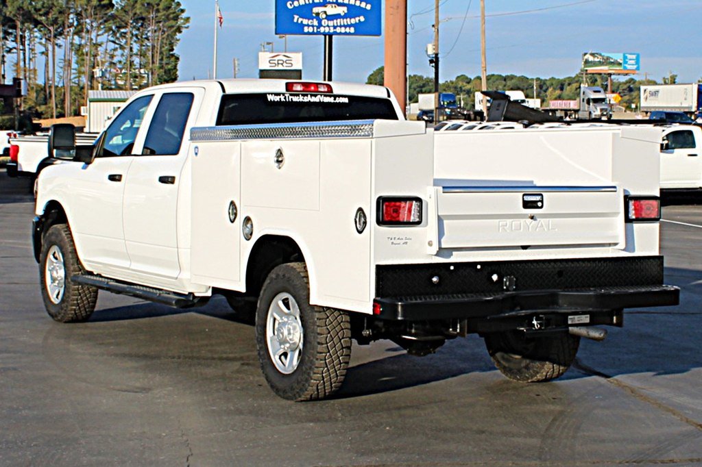 Used 2024 RAM 2500 Tradesman AWD/4WD image 4