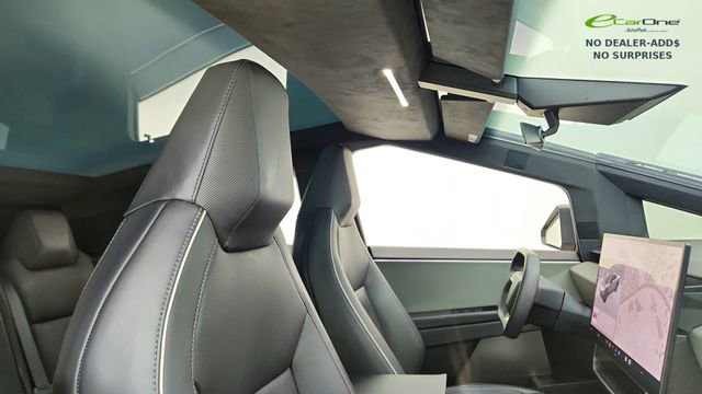 Used 2024 Tesla Cybertruck AWD Crew Cab image 19