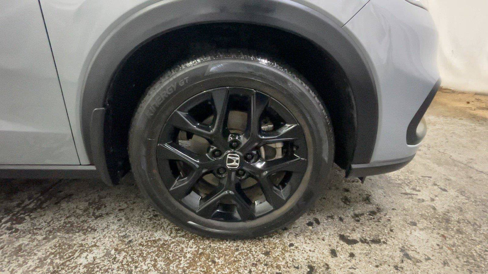 Used 2025 Honda HR-V Sport image 19
