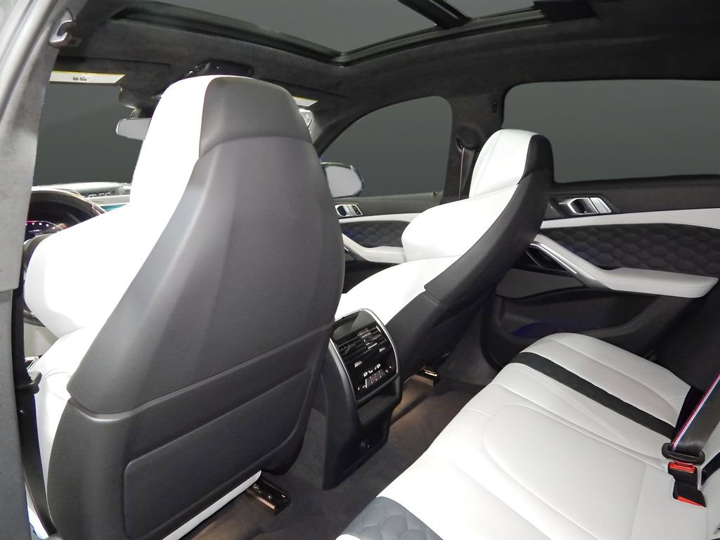 Used 2023 BMW X6 M w/ Competition Package image 26