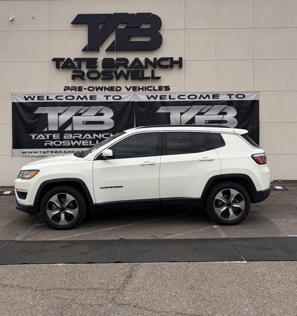 Used 2019 Jeep Compass Latitude w/ Popular Equipment Group FWD image 11