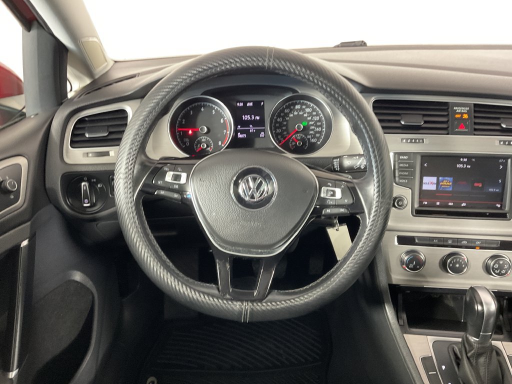Used 2016 Volkswagen Golf S FWD image 12
