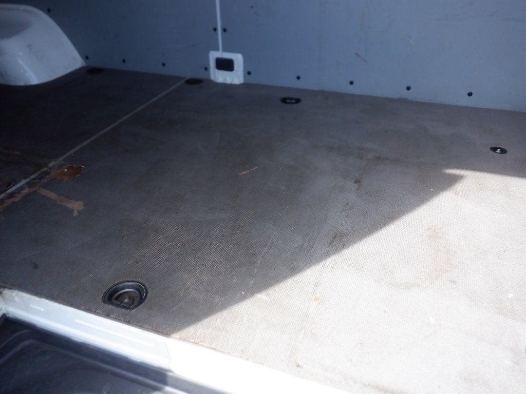 Used 2020 Freightliner Sprinter 3500 RWD image 11