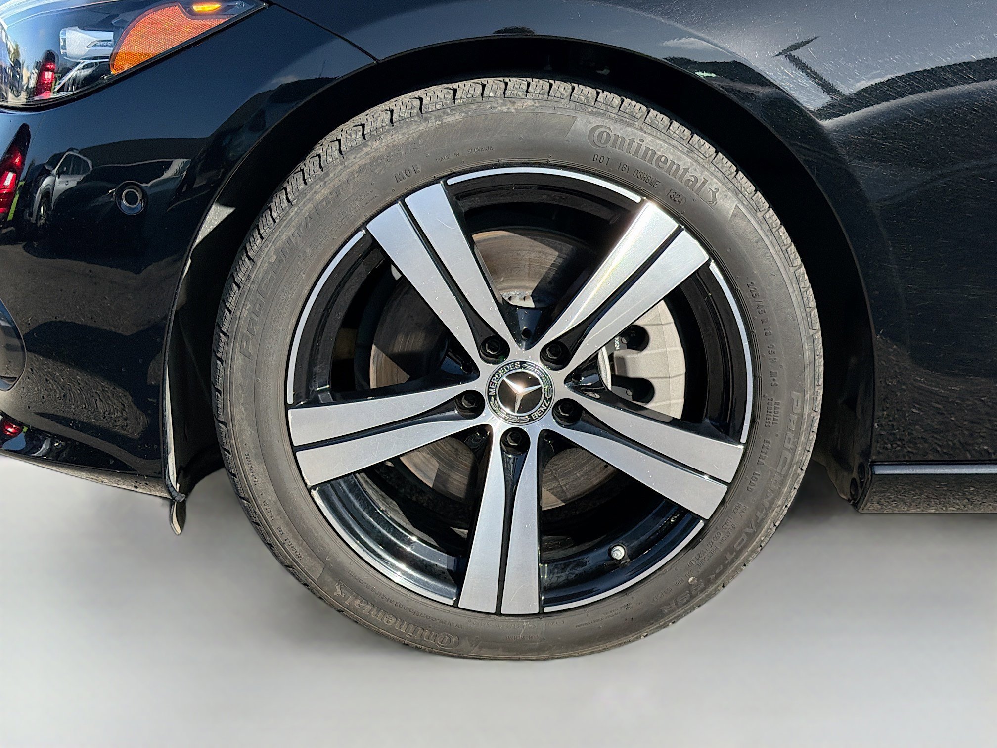 Used 2025 Mercedes-Benz C 300 Sedan image 39