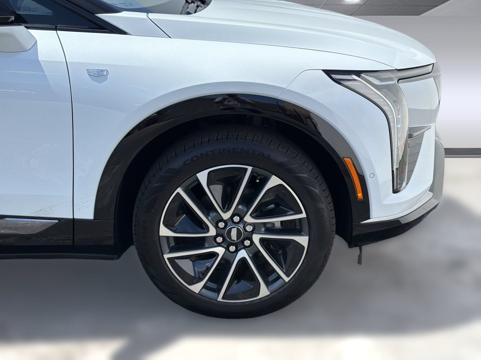 New 2027 Cadillac Optiq Premium Sport w/ LPO, Floor Liner Package AWD/4WD image 12