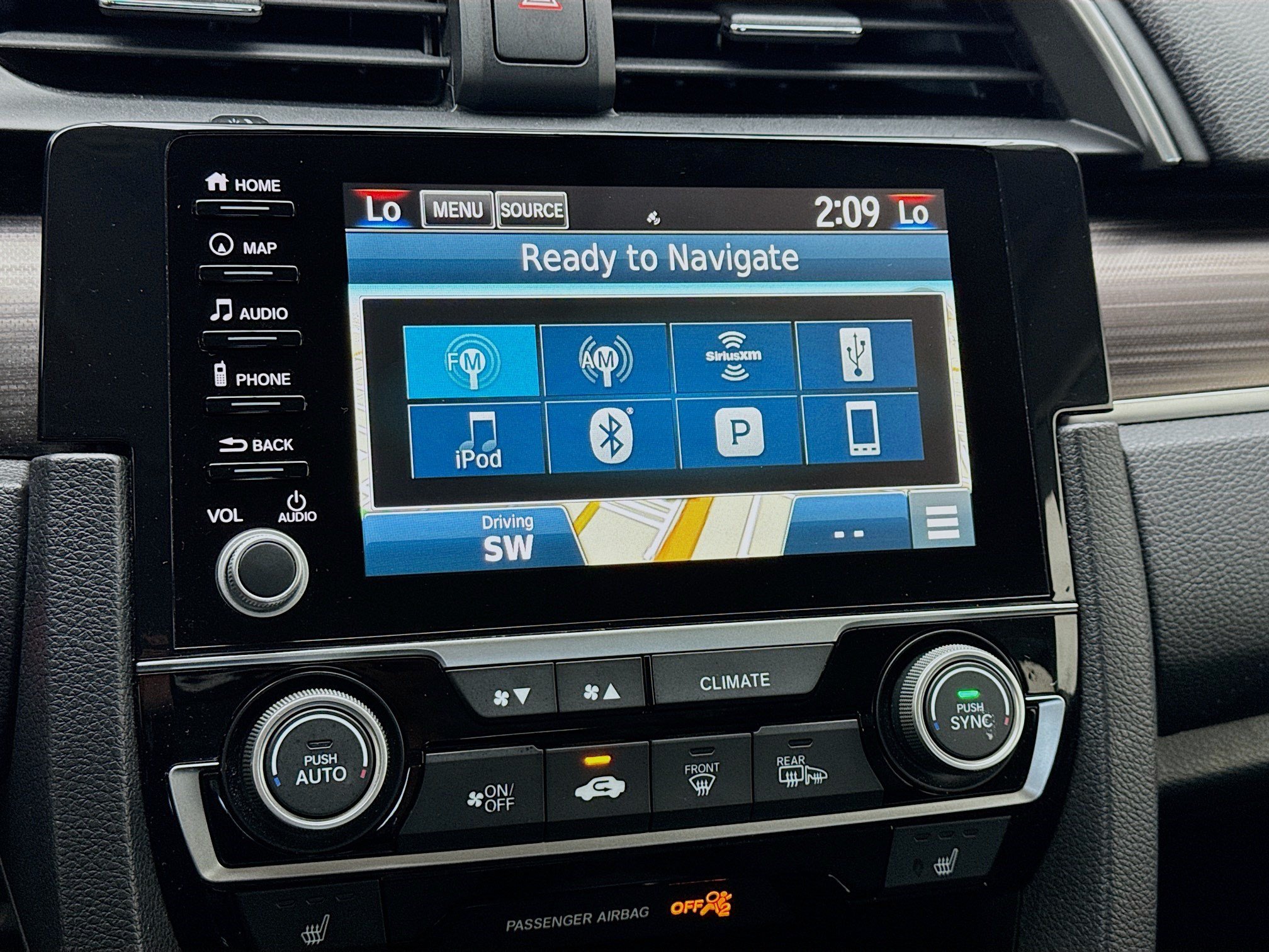 Used 2019 Honda Civic Touring image 11