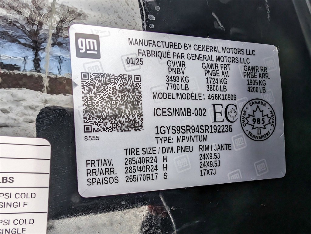 Used 2025 Cadillac Escalade ESV V image 34