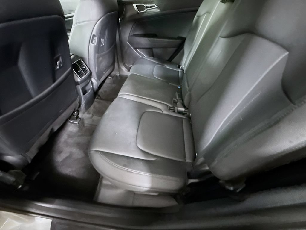 Certified 2024 Kia Sportage EX AWD/4WD image 28