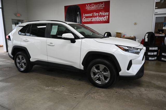Used 2024 Toyota RAV4 XLE FWD image 4
